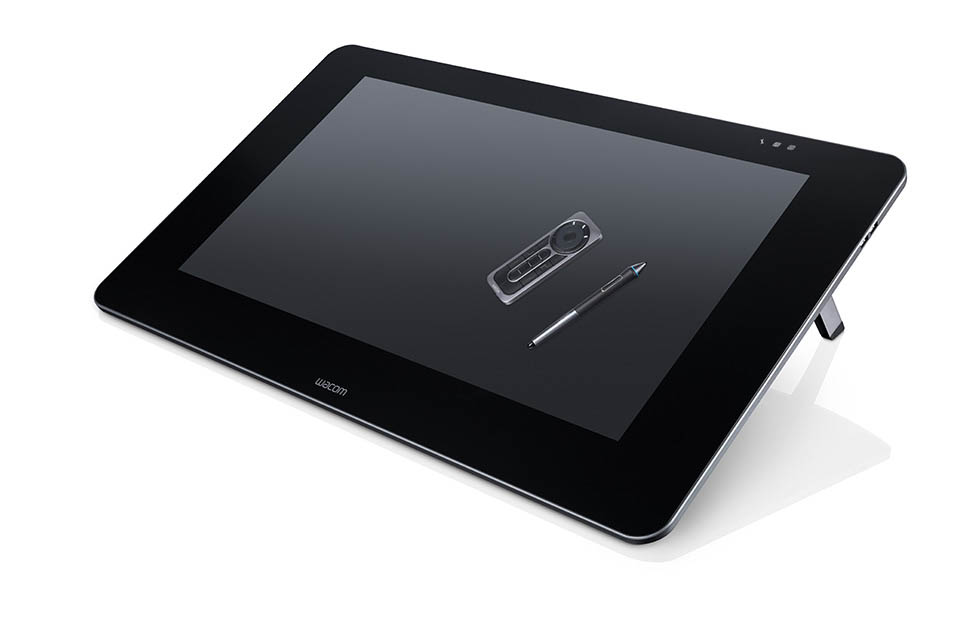 Cintiq 27QHDは24HDから筐体サイズほぼそのまま狭ベゼル化で大