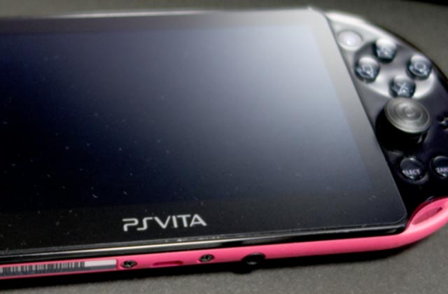 PSVita2000用反射防止フィルムを買った - 肉うどん